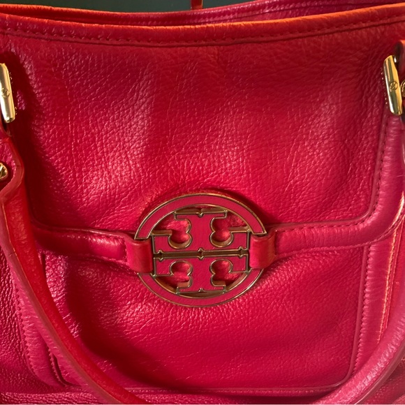 Tory Burch Classic Handle Amanda Hobo Two Way Bag - Carnival Red - Picture 7 of 9
